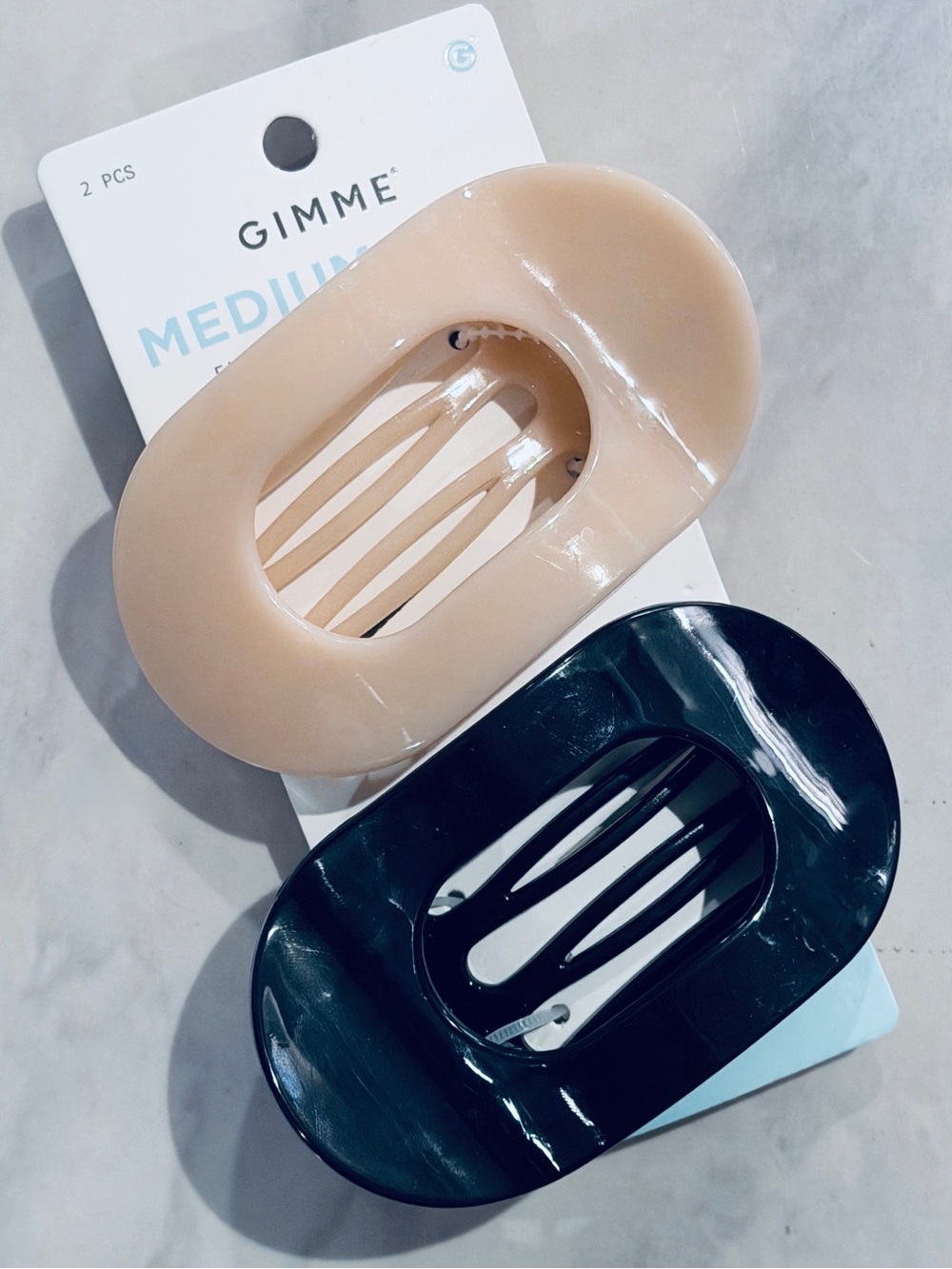 Gimme Beauty 2-piece Premium Claw Clips Lay Flat Comfort for Medium Hair